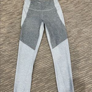 Outdoor Voices heathered gray color block leggings size small